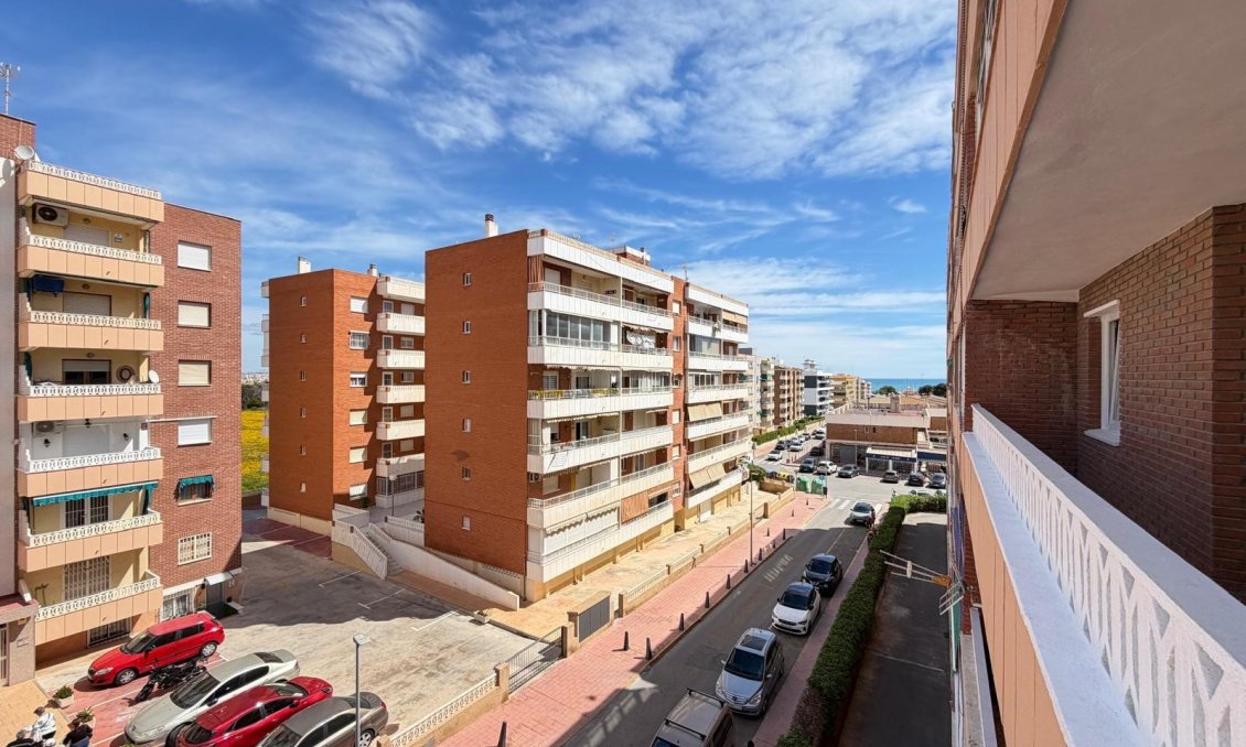 Revânzare - Apartament -
Torrevieja - Punta Prima