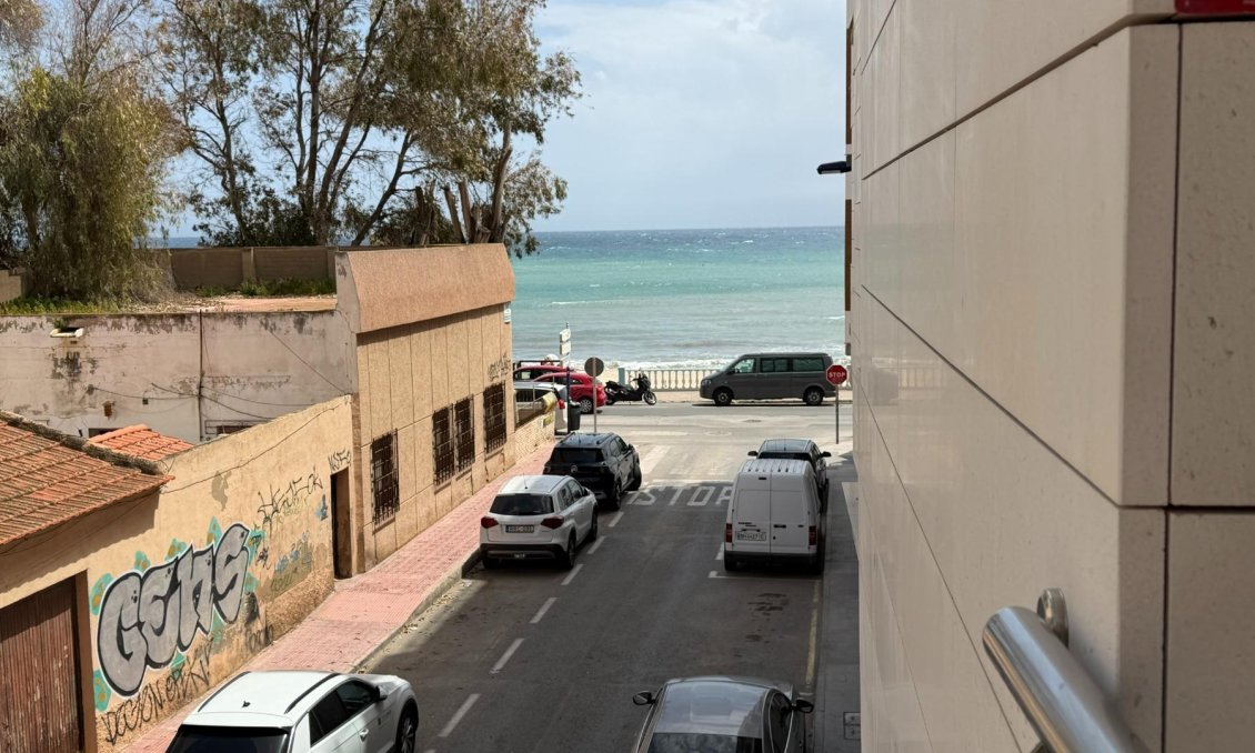 Wiederverkauf - Wohnung -
Torrevieja - Playa de los Locos
