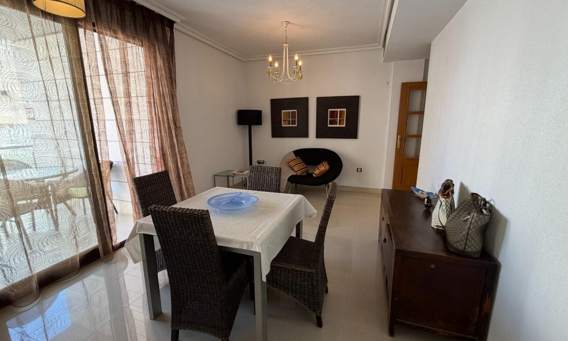 Wiederverkauf - Wohnung -
Torrevieja - Playa de los Locos