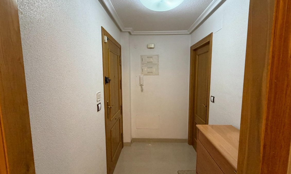 Wiederverkauf - Wohnung -
Torrevieja - Playa de los Locos
