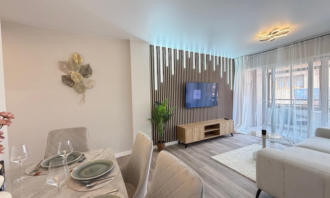 Revânzare - Apartament -
Torrevieja - Estacion De Autobuses