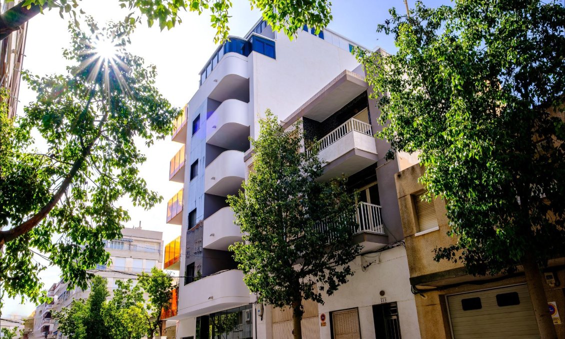 Használt Ingatlanok - Apartman -
Torrevieja - Playa del Cura