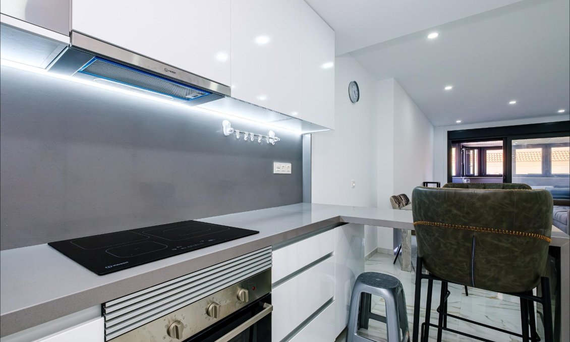 Használt Ingatlanok - Apartman -
Torrevieja - Playa del Cura