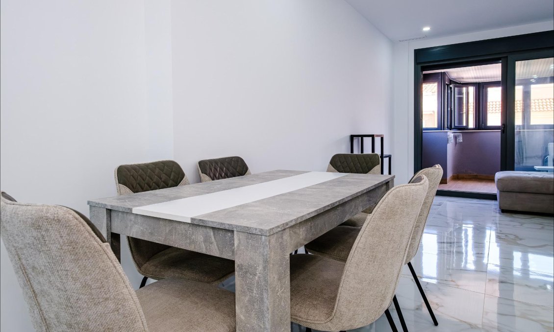 Használt Ingatlanok - Apartman -
Torrevieja - Playa del Cura