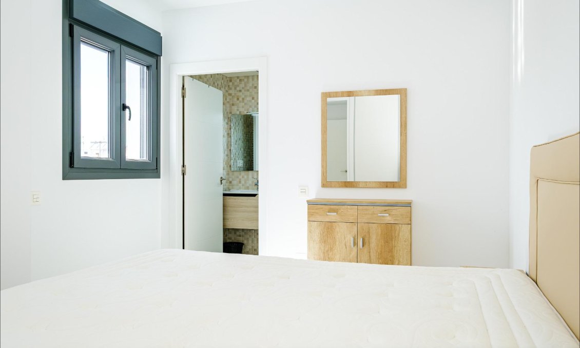 Használt Ingatlanok - Apartman -
Torrevieja - Playa del Cura