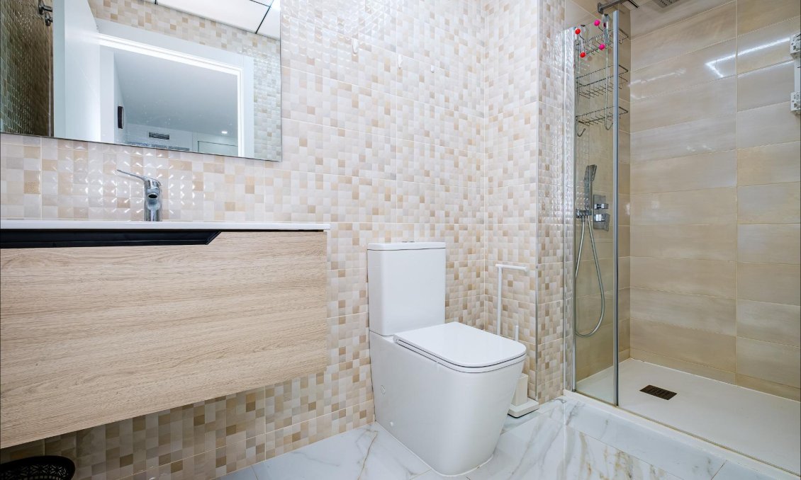 Használt Ingatlanok - Apartman -
Torrevieja - Playa del Cura