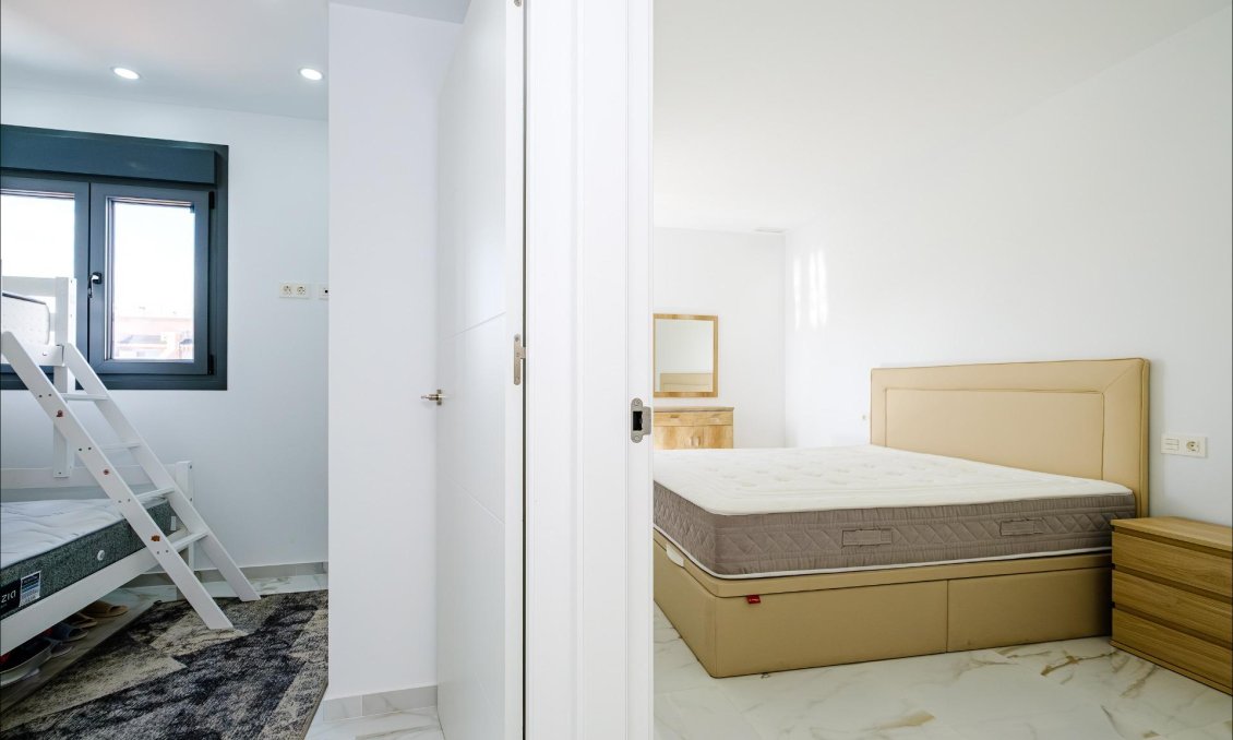Használt Ingatlanok - Apartman -
Torrevieja - Playa del Cura