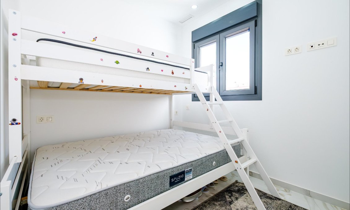 Használt Ingatlanok - Apartman -
Torrevieja - Playa del Cura