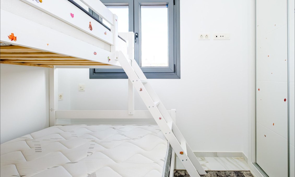 Használt Ingatlanok - Apartman -
Torrevieja - Playa del Cura