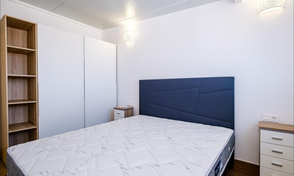 Használt Ingatlanok - Apartman -
Torrevieja - Playa del Cura
