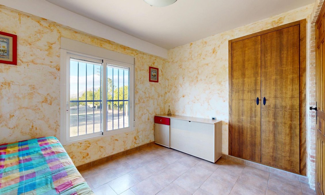 Revânzare - Vilă -
Orihuela