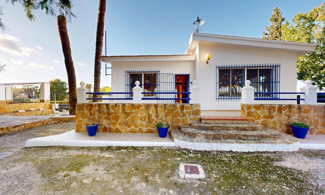 Revânzare - Vilă -
Orihuela