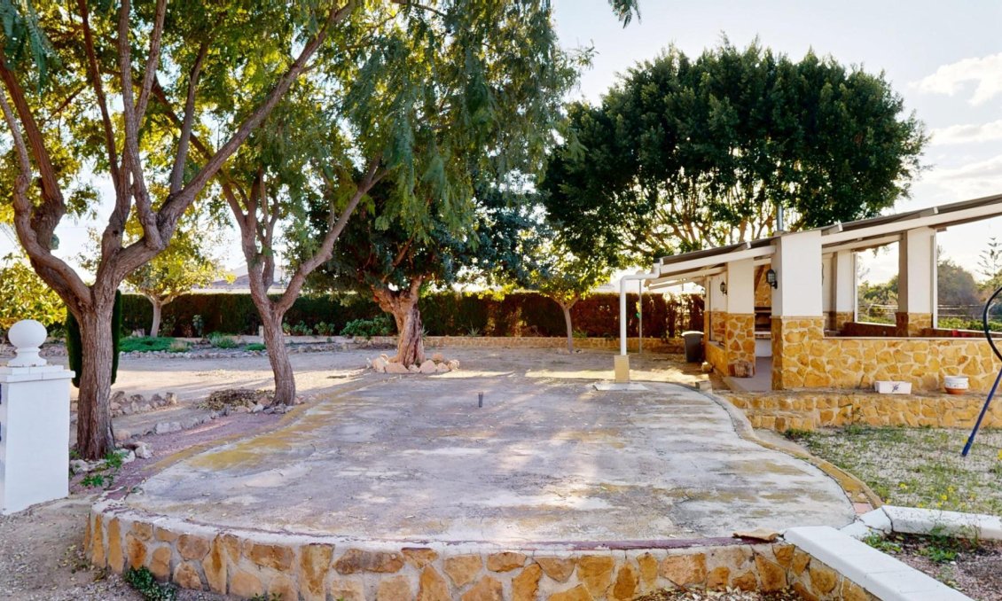 Revânzare - Vilă -
Orihuela
