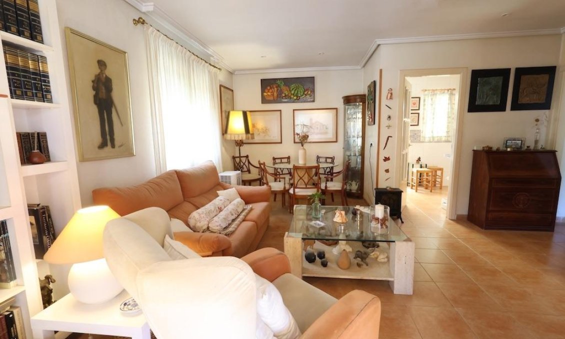 Wiederverkauf - Villa -
Torrevieja - Costa Blanca