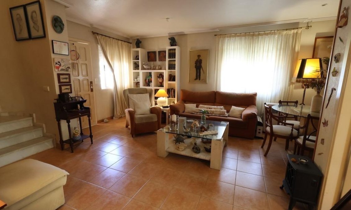 Wiederverkauf - Villa -
Torrevieja - Costa Blanca