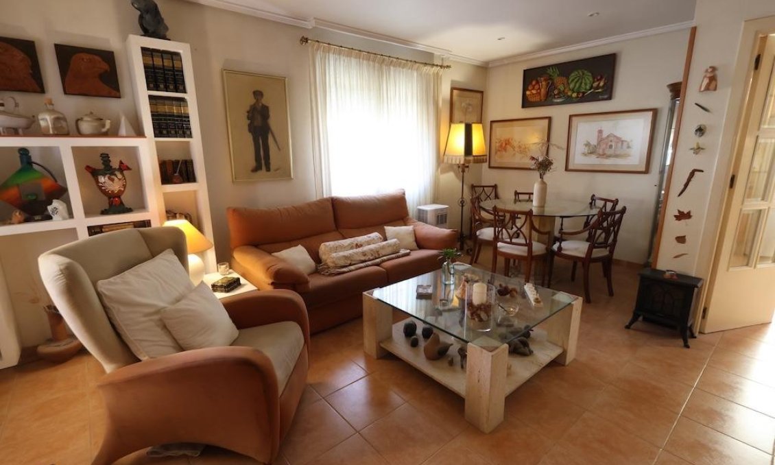Wiederverkauf - Villa -
Torrevieja - Costa Blanca