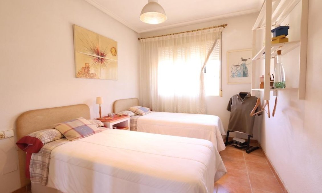 Wiederverkauf - Villa -
Torrevieja - Costa Blanca