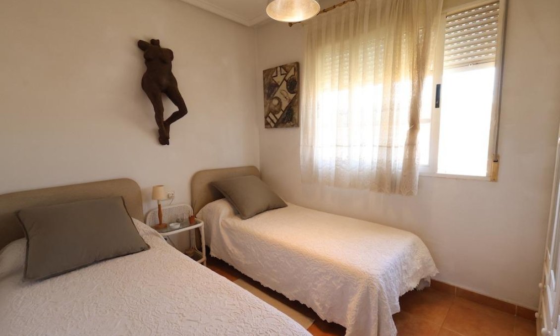 Wiederverkauf - Villa -
Torrevieja - Costa Blanca