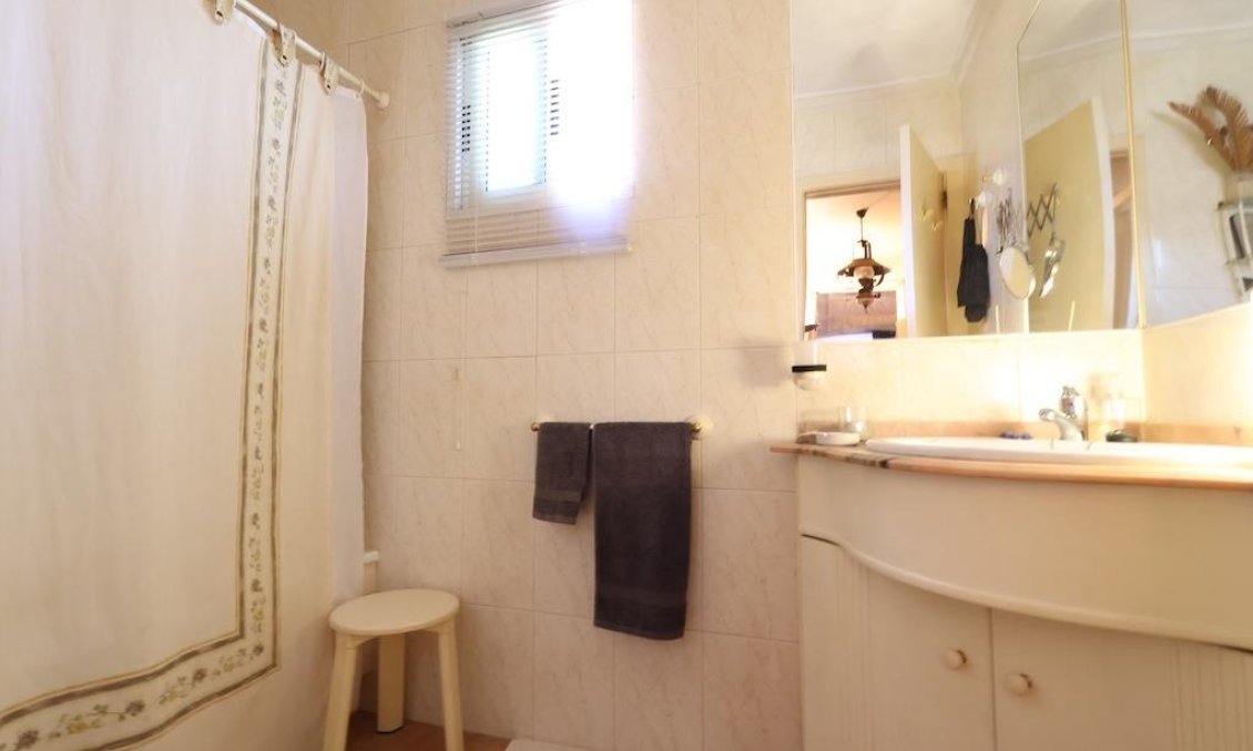 Wiederverkauf - Villa -
Torrevieja - Costa Blanca