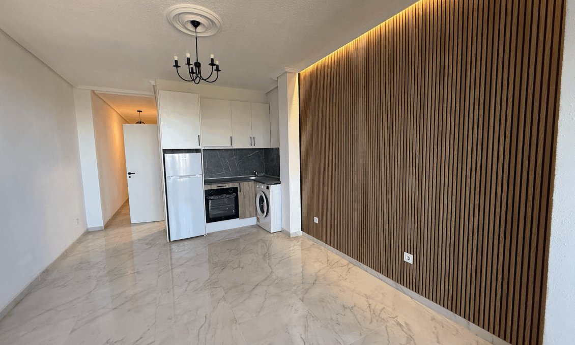 Resale - Apartment -
Torrevieja - Costa Blanca