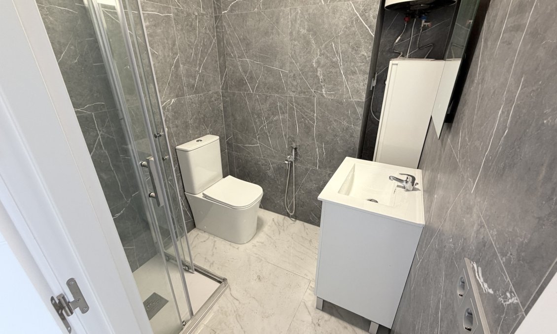 Resale - Apartment -
Torrevieja - Costa Blanca