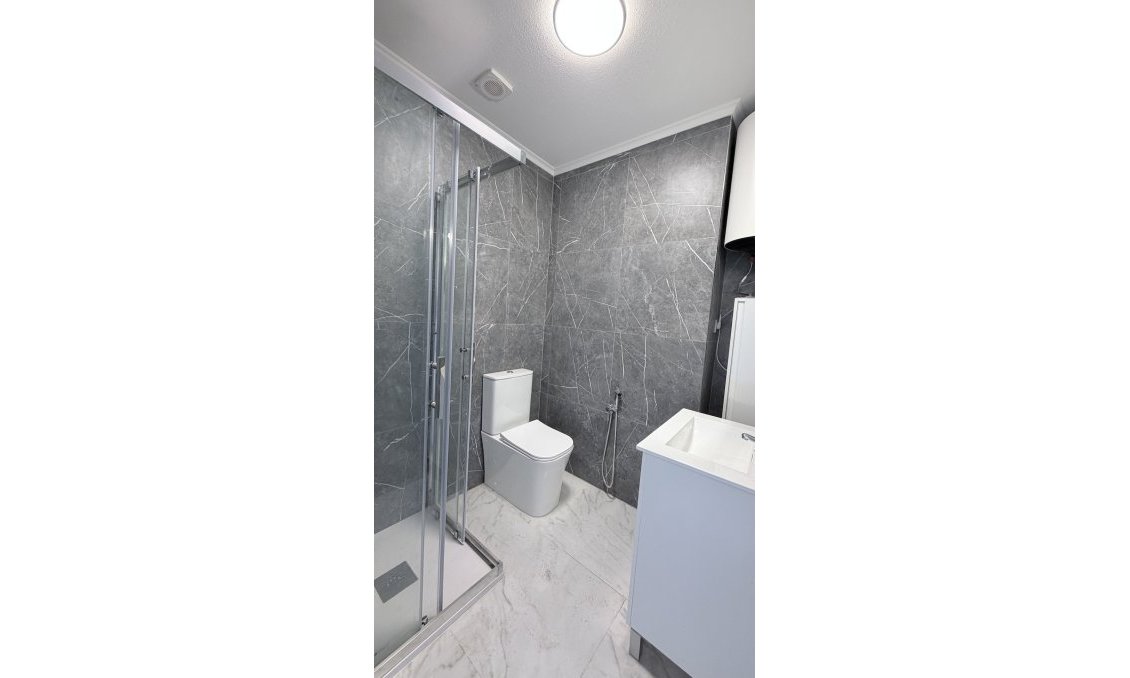 Resale - Apartment -
Torrevieja - Costa Blanca