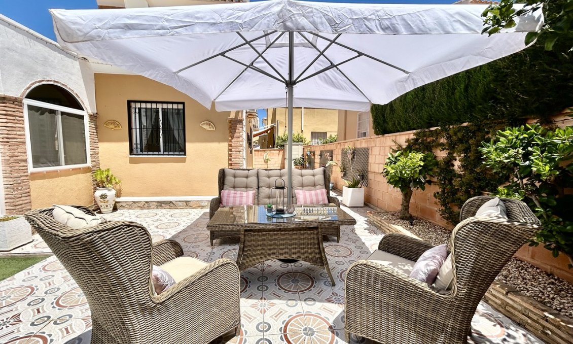 Wiederverkauf - Villa -
Los Balcones - Costa Blanca