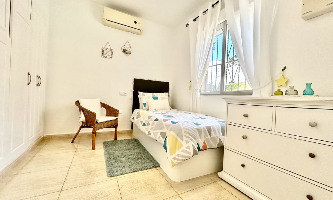 Wiederverkauf - Villa -
Los Balcones - Costa Blanca