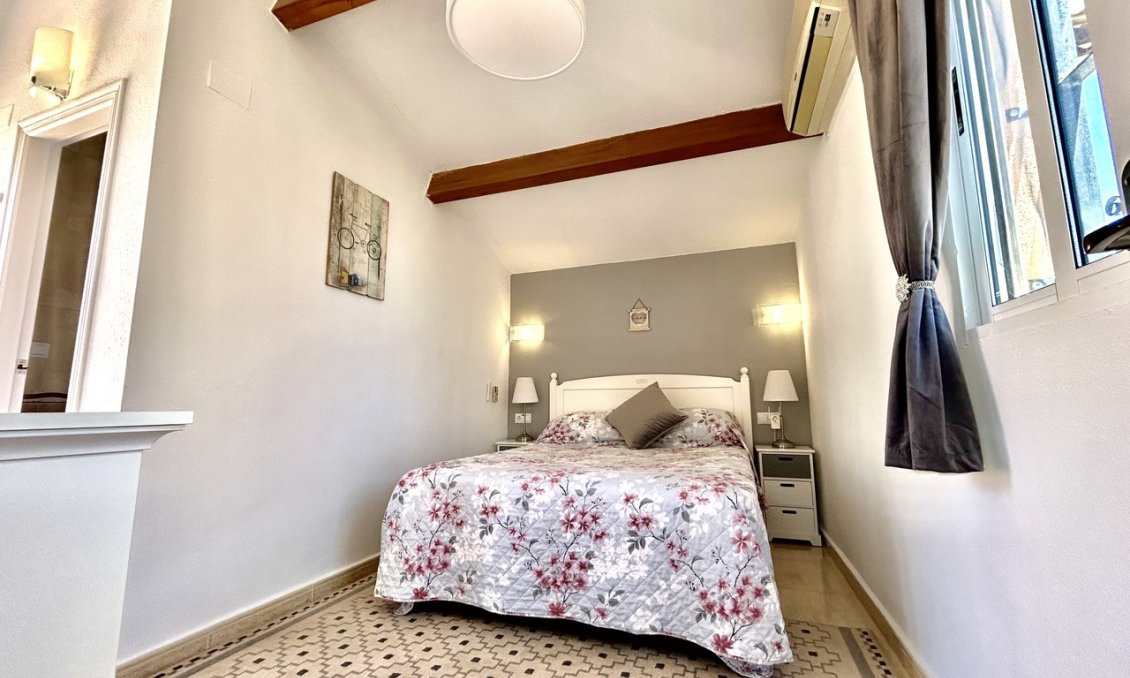 Wiederverkauf - Villa -
Los Balcones - Costa Blanca