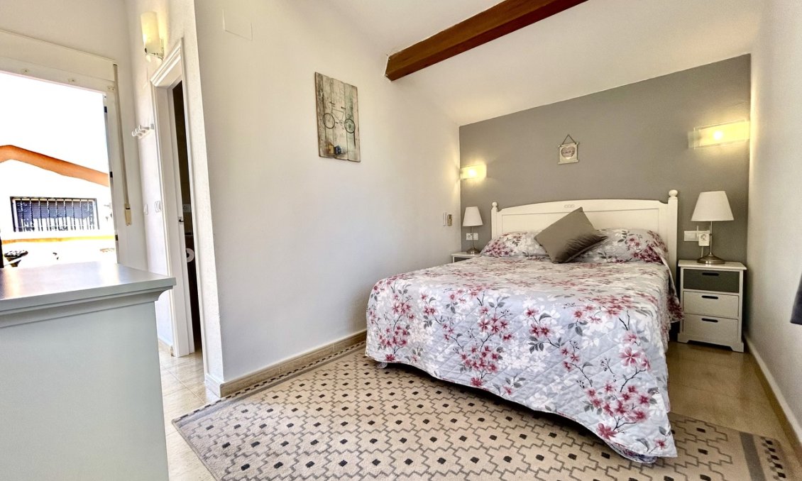 Wiederverkauf - Villa -
Los Balcones - Costa Blanca
