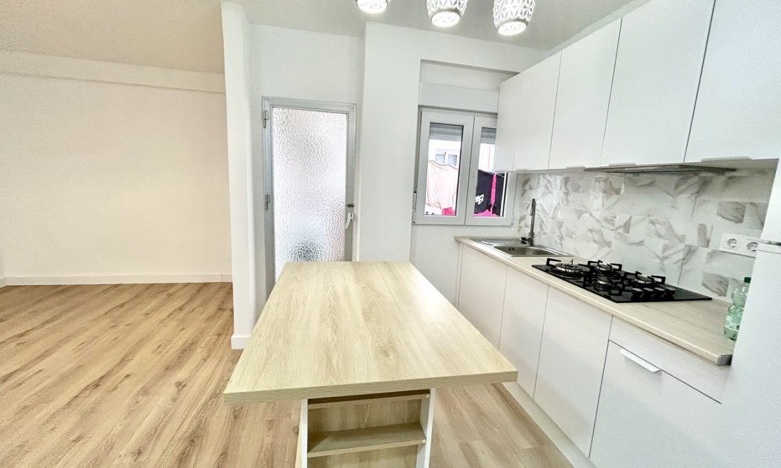Wiederverkauf - Wohnung -
Torrevieja - Costa Blanca