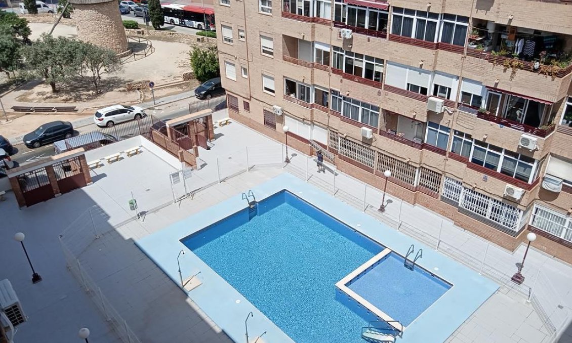 Használt Ingatlanok - Apartman -
Torrevieja - El Molino