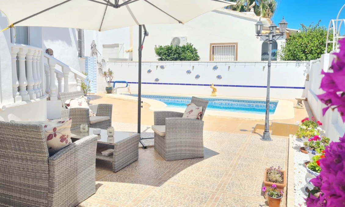 Használt Ingatlanok - Villa -
Orihuela Costa - Costa Blanca