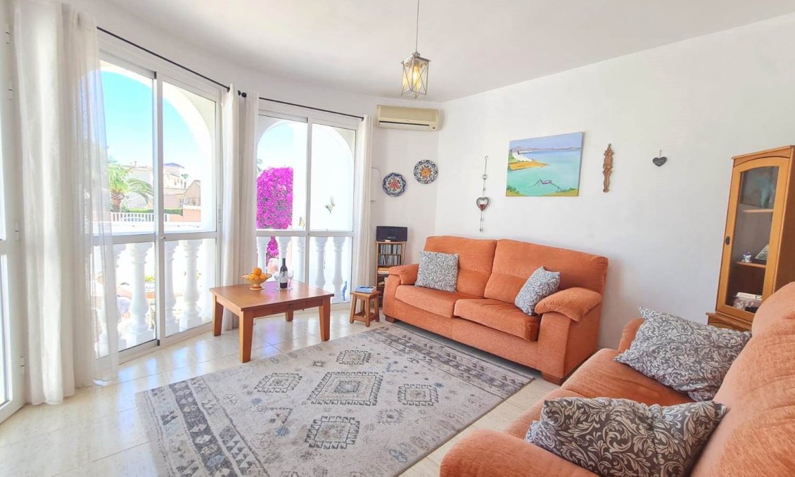 Használt Ingatlanok - Villa -
Orihuela Costa - Costa Blanca