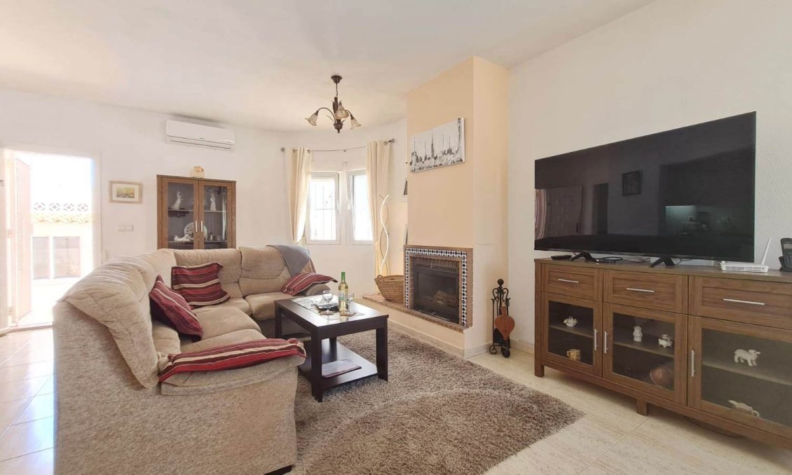 Használt Ingatlanok - Villa -
Orihuela Costa - Costa Blanca