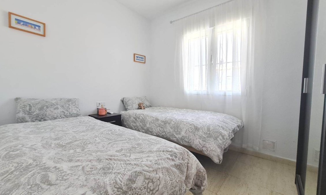 Használt Ingatlanok - Villa -
Orihuela Costa - Costa Blanca