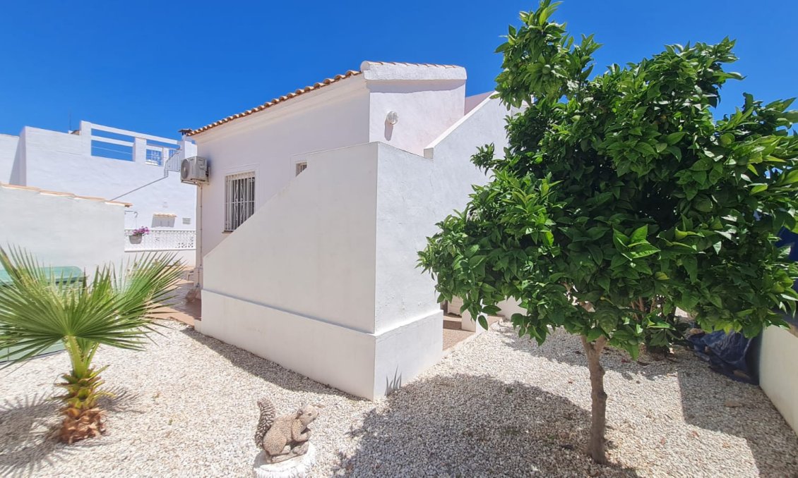 Használt Ingatlanok - Villa -
Orihuela Costa - Costa Blanca