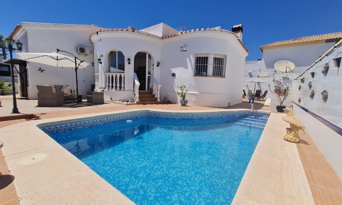 Használt Ingatlanok - Villa -
Orihuela Costa - Costa Blanca