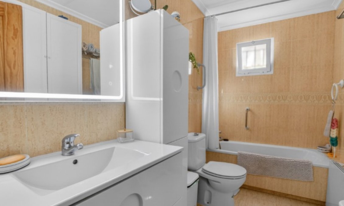 Használt Ingatlanok - Bungaló -
Orihuela - Inland