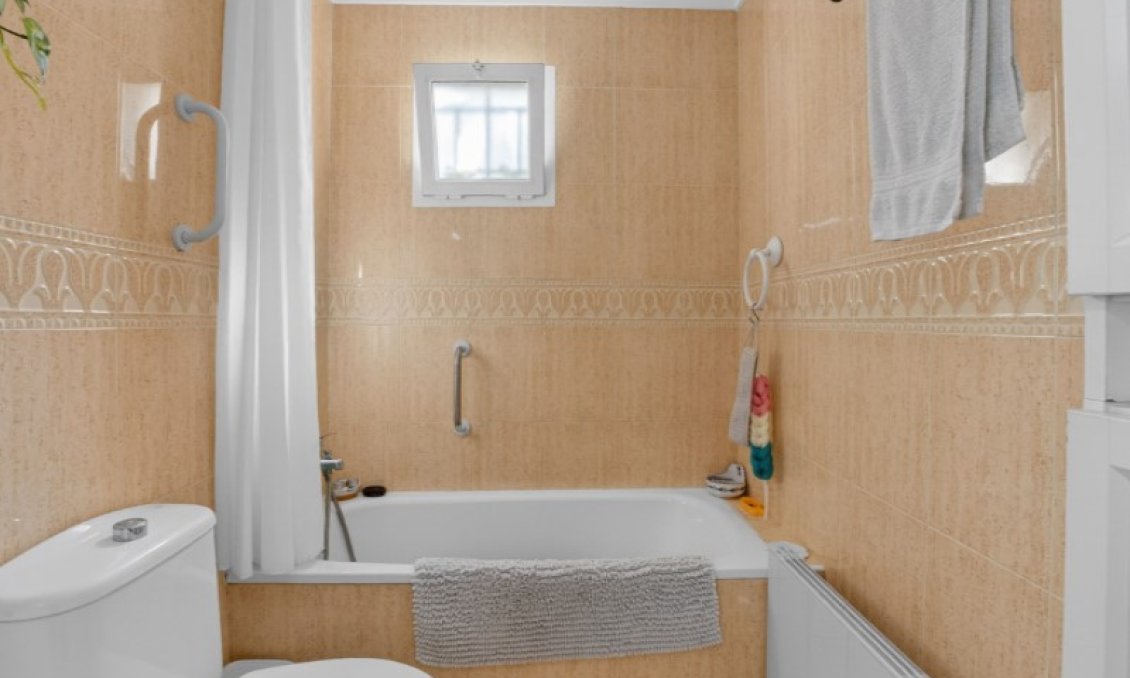 Használt Ingatlanok - Bungaló -
Orihuela - Inland