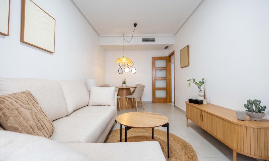 Segunda mano - Apartamento -
Torrevieja - Las Calas