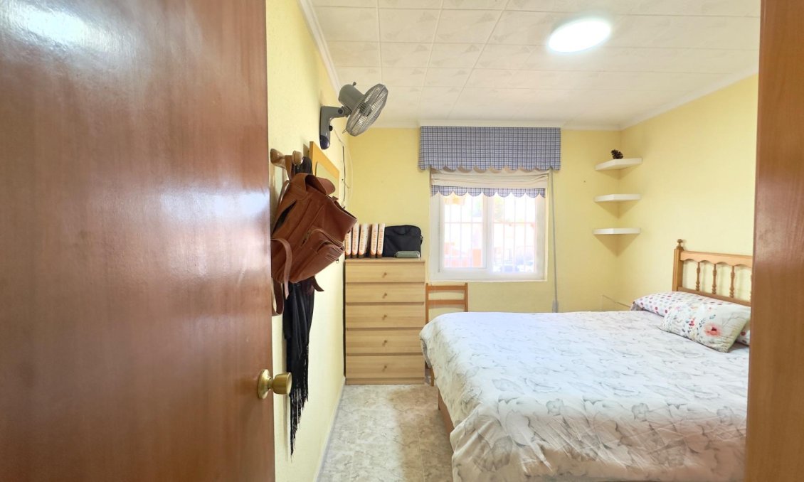 Használt Ingatlanok - Bungaló -
Torrevieja - Torretas