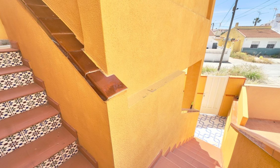 Használt Ingatlanok - Bungaló -
Torrevieja - Torretas