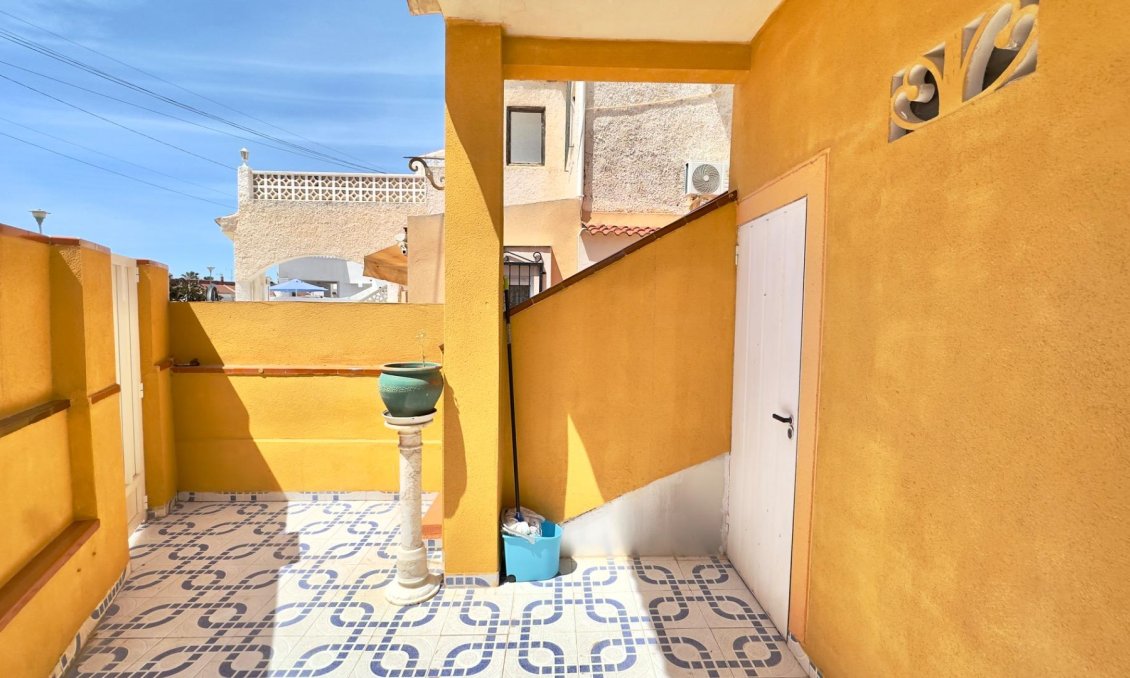 Használt Ingatlanok - Bungaló -
Torrevieja - Torretas
