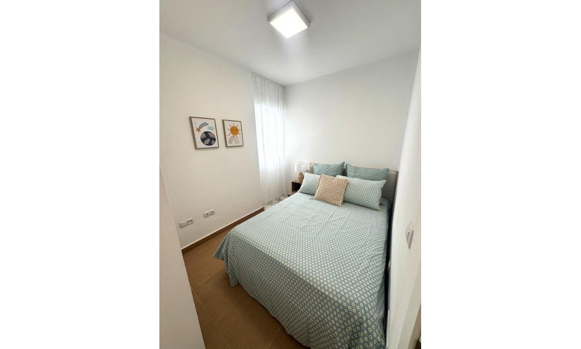 Revânzare - Apartament -
Torrevieja - Centro - Muelle Pesquero
