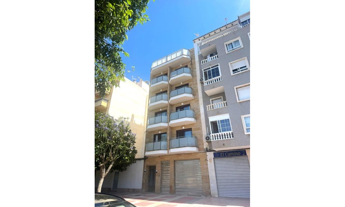 Revânzare - Apartament -
Torrevieja - Centro - Muelle Pesquero