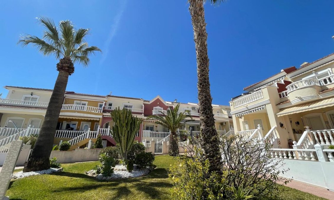 Revânzare - Casă înșiruită -
Ciudad Quesada - Costa Blanca