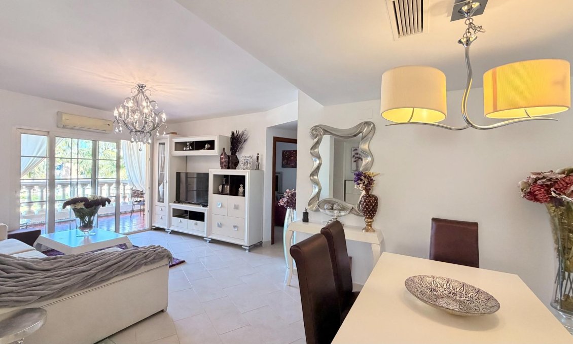Segunda mano - Apartamento -
Torrevieja - Aldea Del Mar