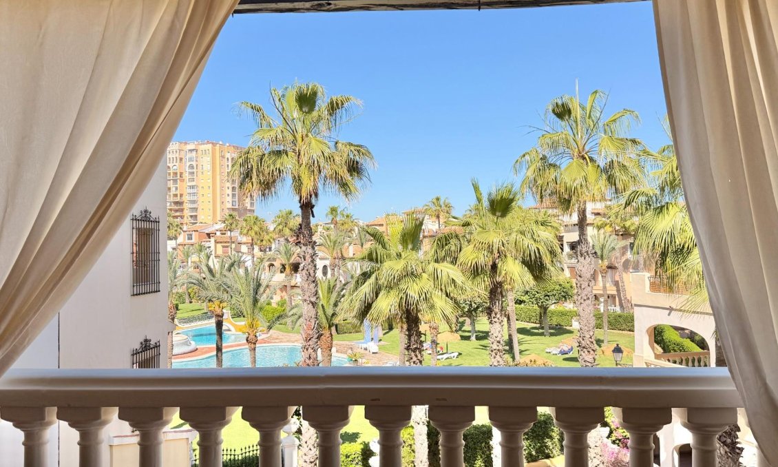 Segunda mano - Apartamento -
Torrevieja - Aldea Del Mar