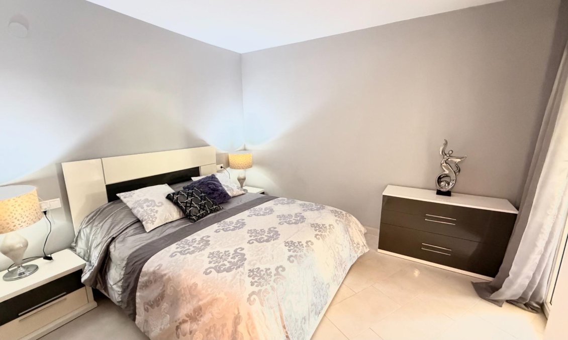 Segunda mano - Apartamento -
Torrevieja - Aldea Del Mar